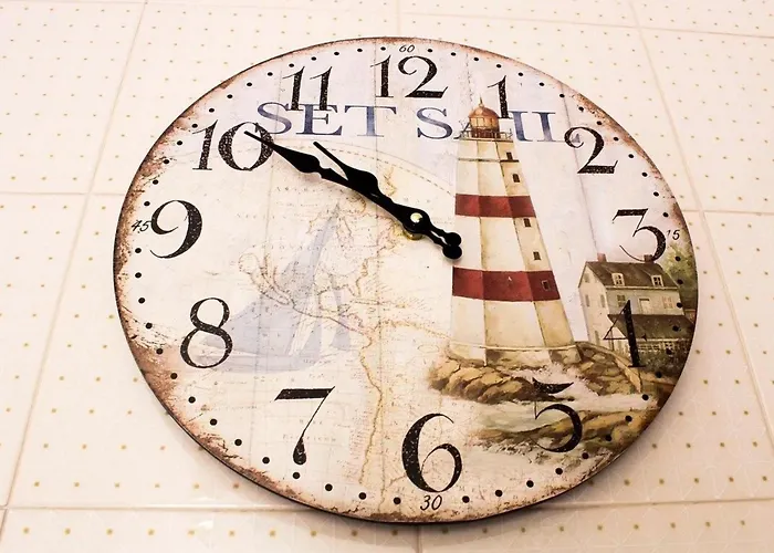 Haus Der Scheinwerfer Mit Freier Garage By Interhome Lejlighed